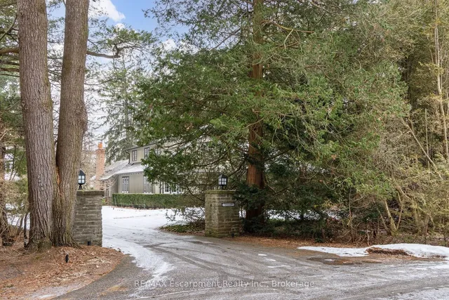 Additional property image - 2055 Lakeshore Rd