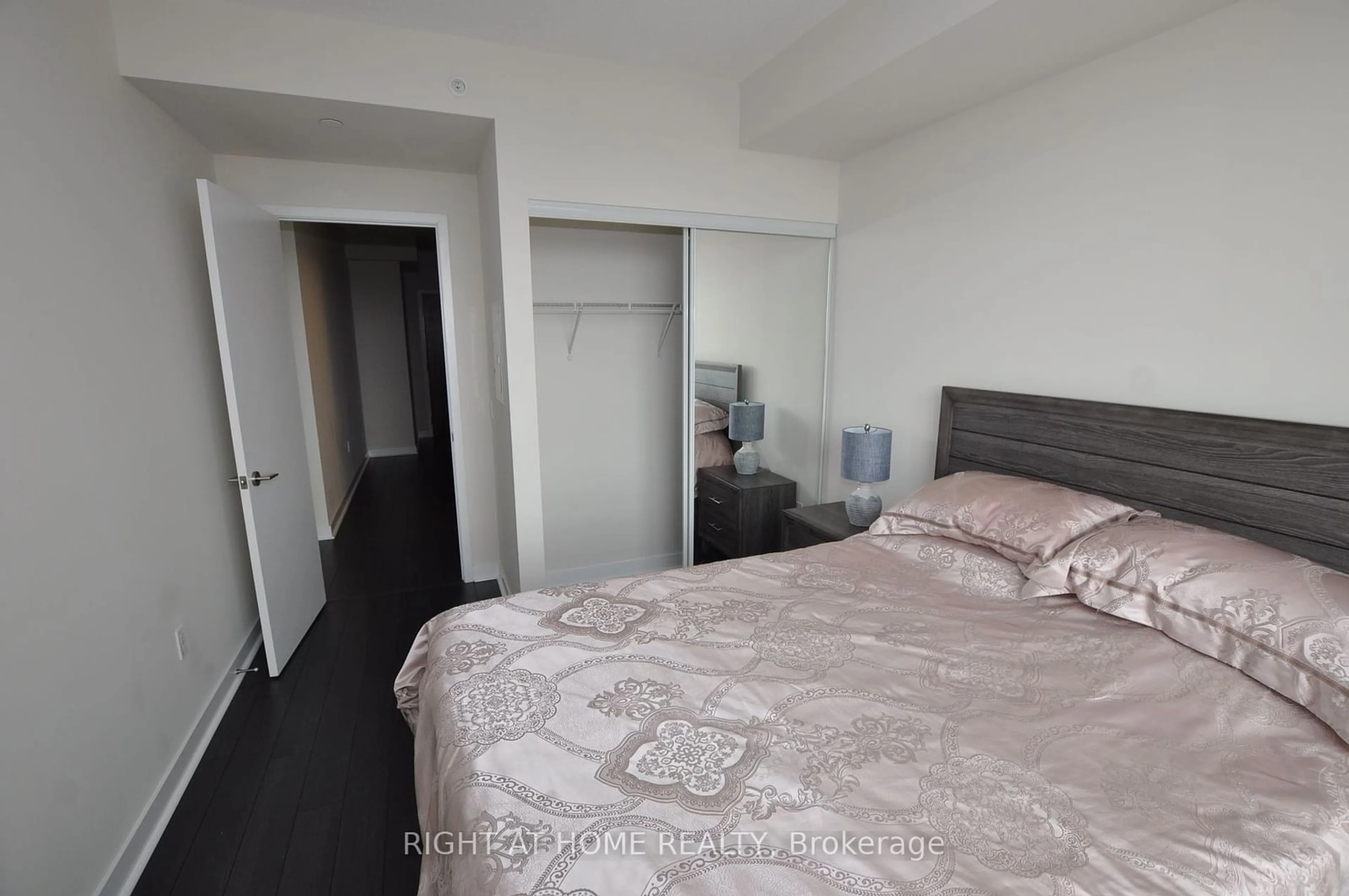 A pic of a room for 3975 Grand Park Dr #1904, Mississauga Ontario L5B 0K4