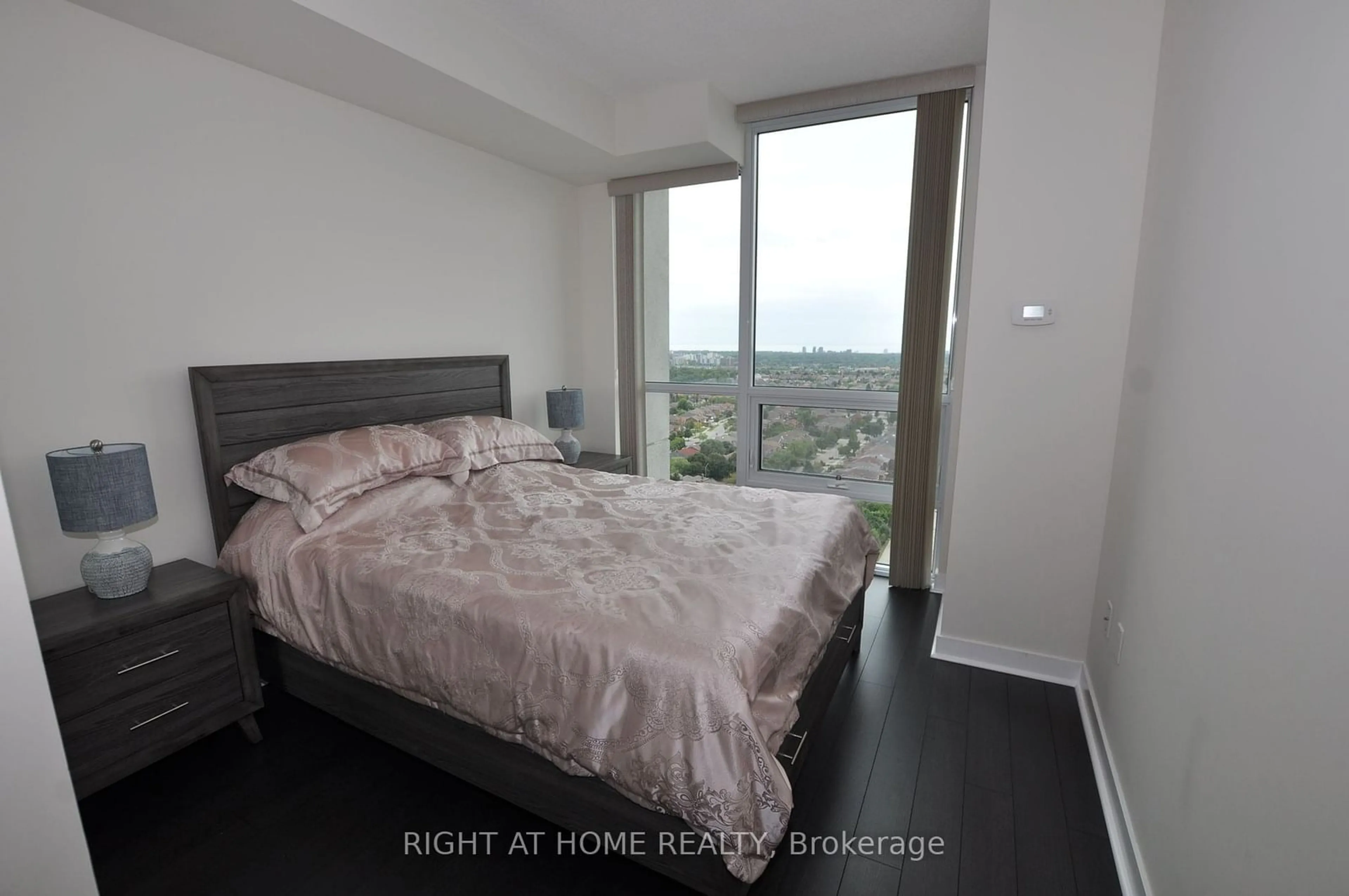 A pic of a room for 3975 Grand Park Dr #1904, Mississauga Ontario L5B 0K4