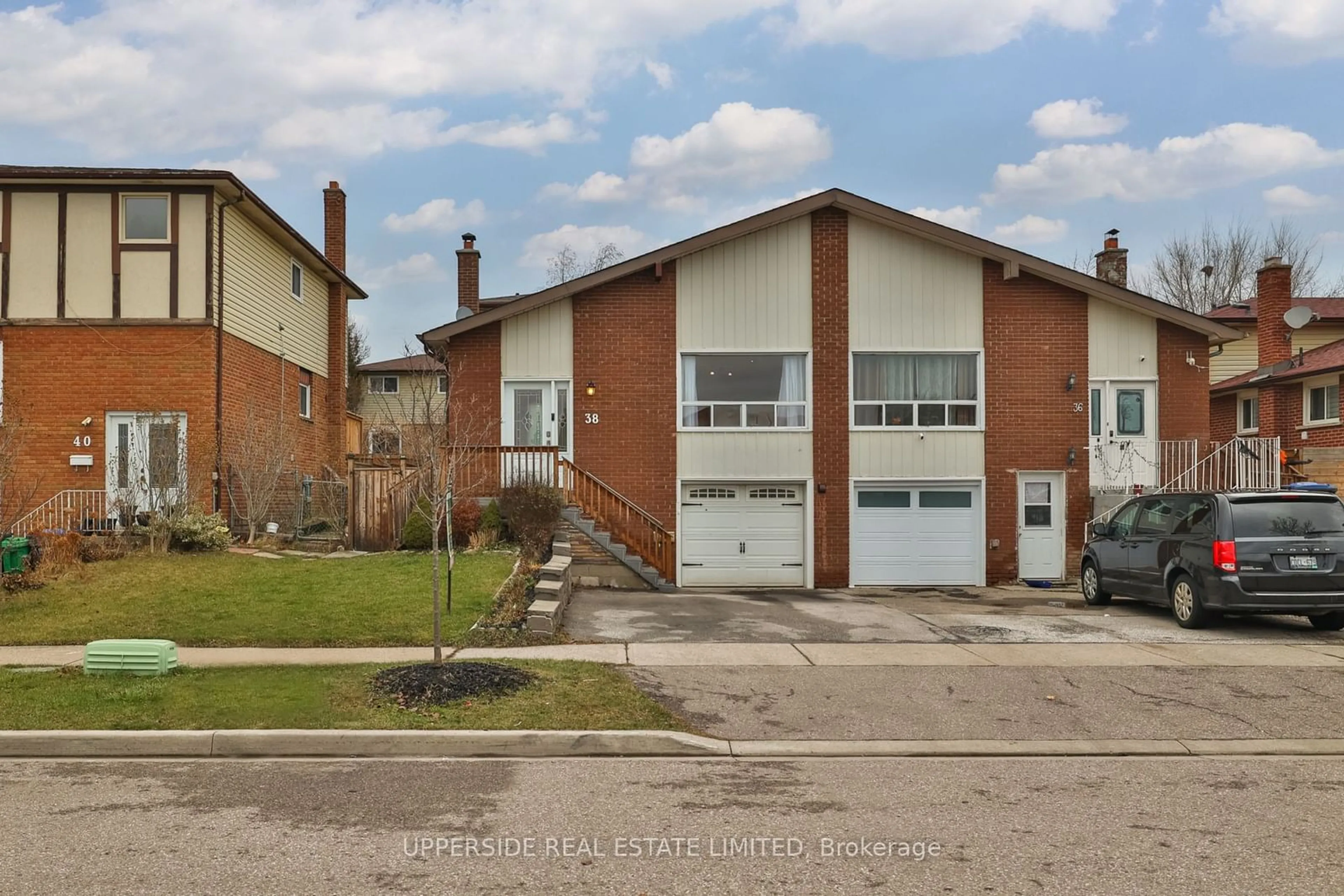 Home with brick exterior material, street for 38 Newlyn Cres, Brampton Ontario L6V 3A7