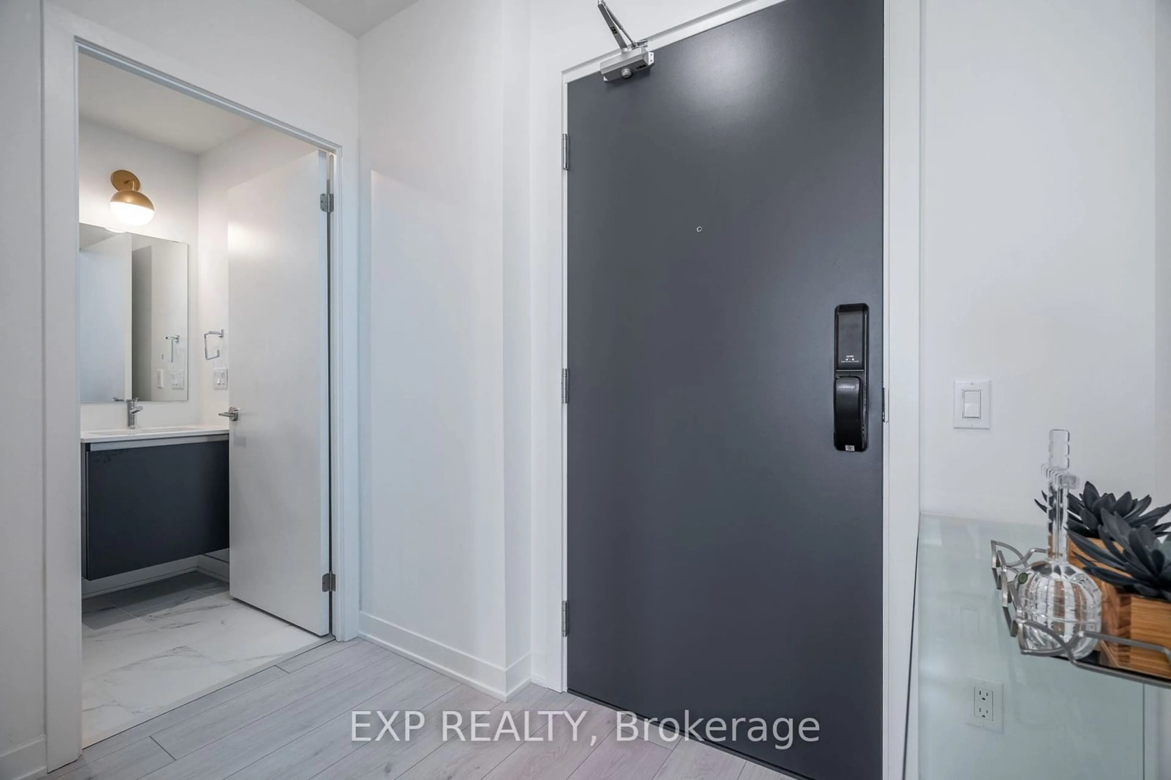 Indoor entryway for 405 Dundas St #307, Oakville Ontario L6M 5P9