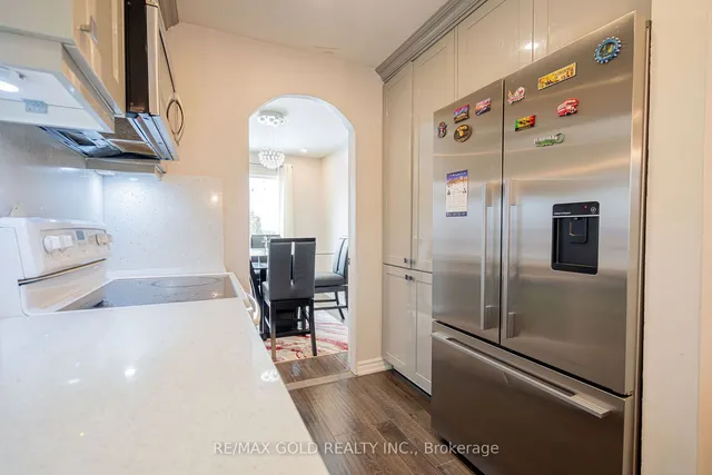 Additional property image - 4 Simmons Blvd