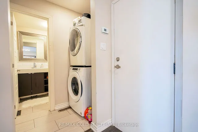 Additional property image - 4 Simmons Blvd