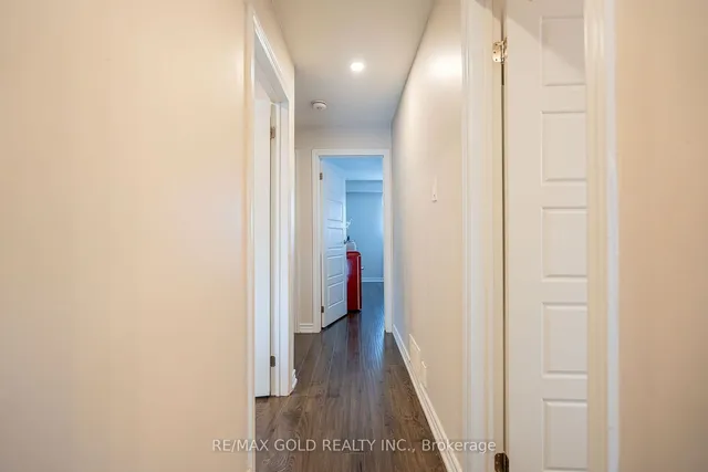 Additional property image - 4 Simmons Blvd