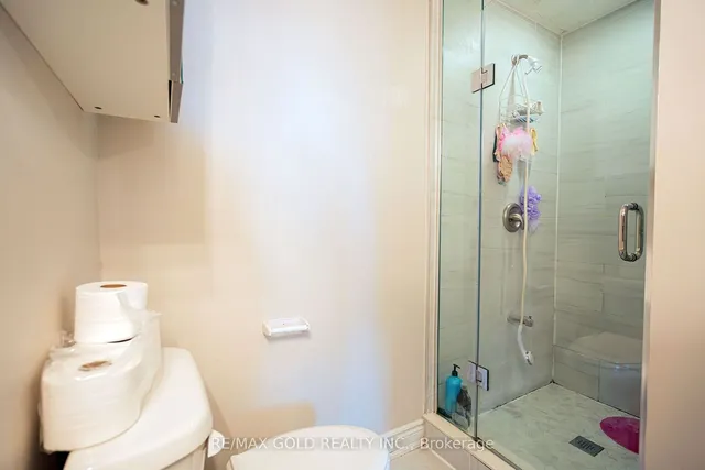 Additional property image - 4 Simmons Blvd