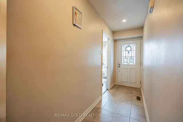 Additional property image - 4 Simmons Blvd