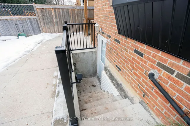 Additional property image - 4 Simmons Blvd