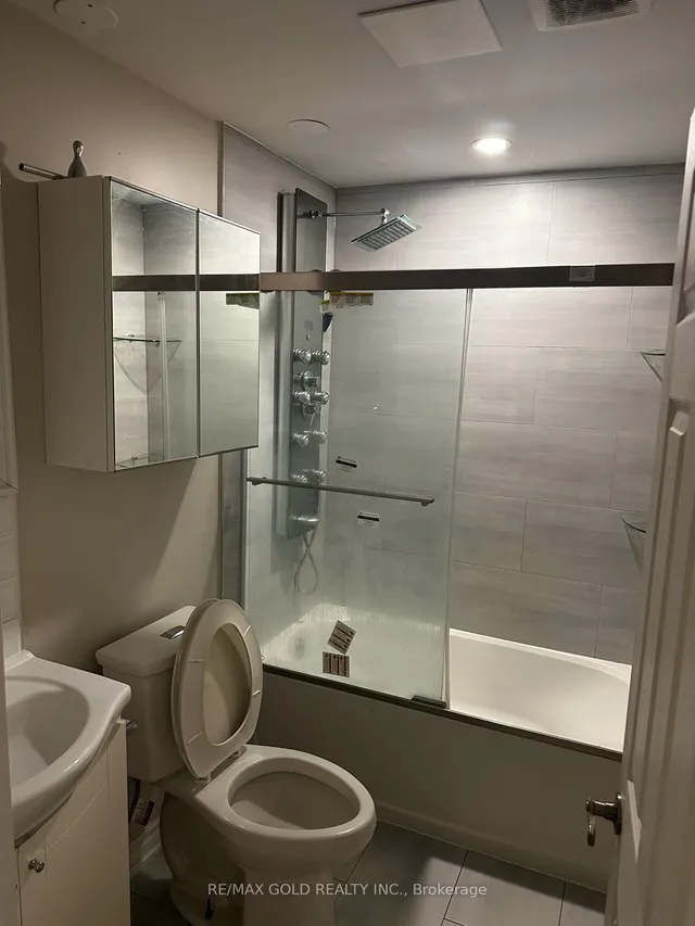 Additional property image - 4 Simmons Blvd