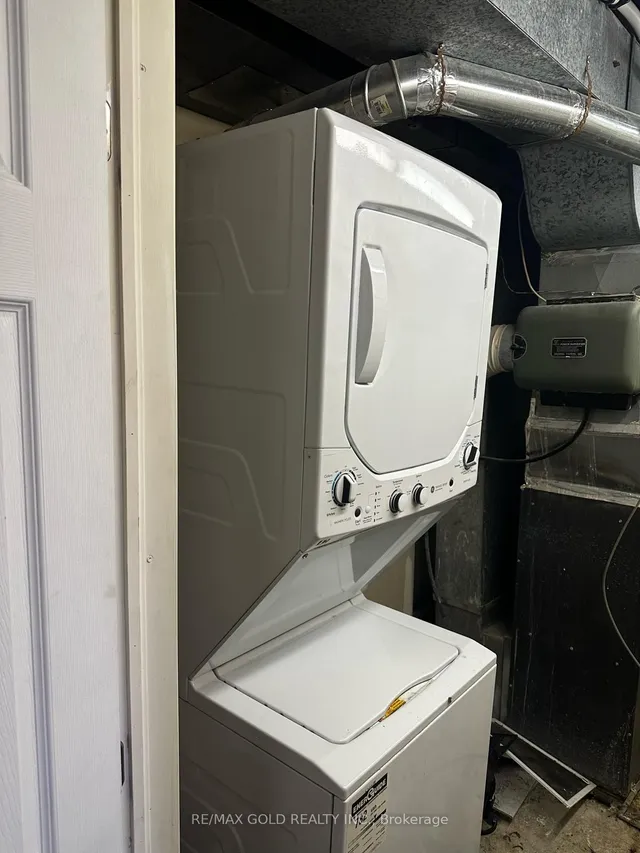 Additional property image - 4 Simmons Blvd