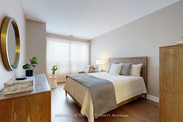 Additional property image - 2 Aberfoyle Cres Unit 1201