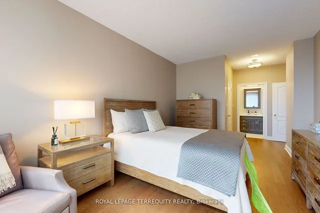 Additional property image - 2 Aberfoyle Cres Unit 1201
