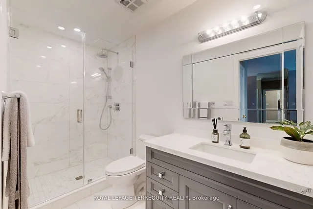Additional property image - 2 Aberfoyle Cres Unit 1201