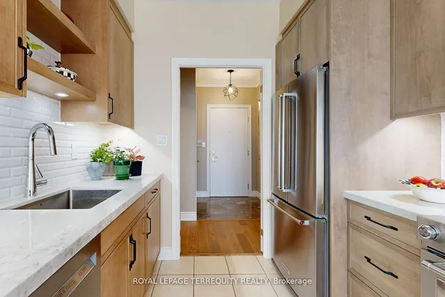 Additional property image - 2 Aberfoyle Cres Unit 1201