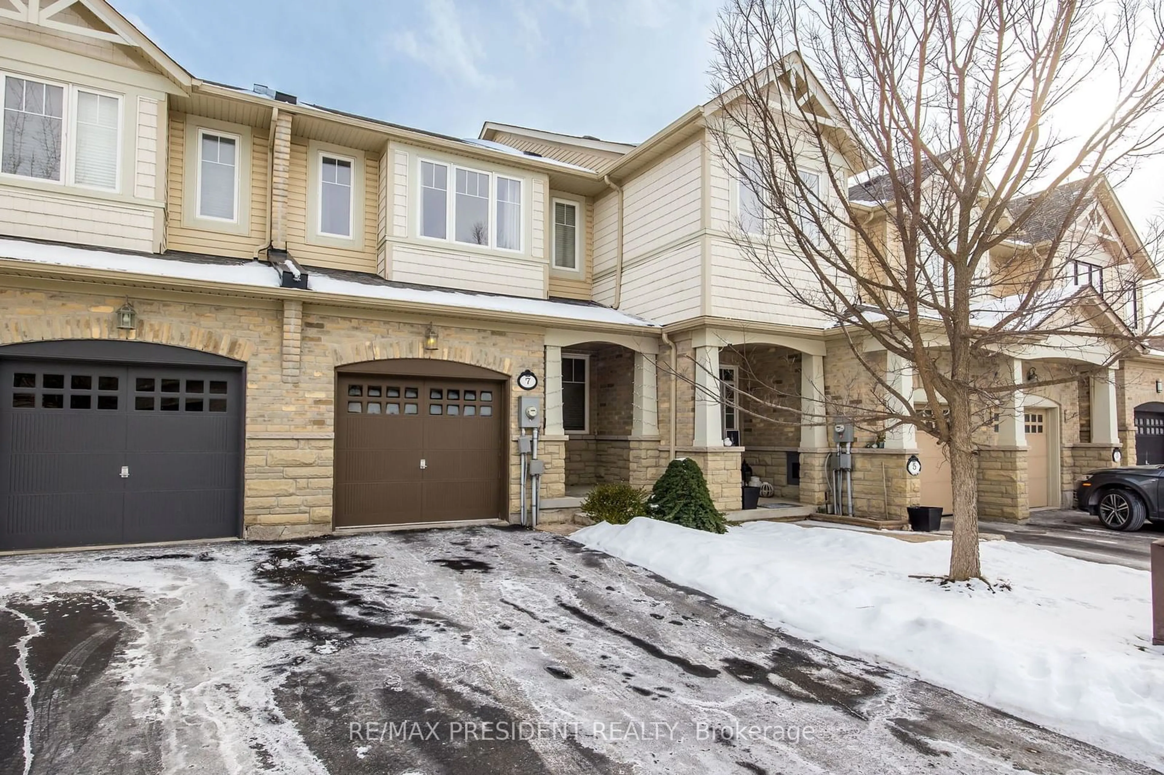 Unknown for 7 Aspenview Ave, Caledon Ontario L7C 3P9