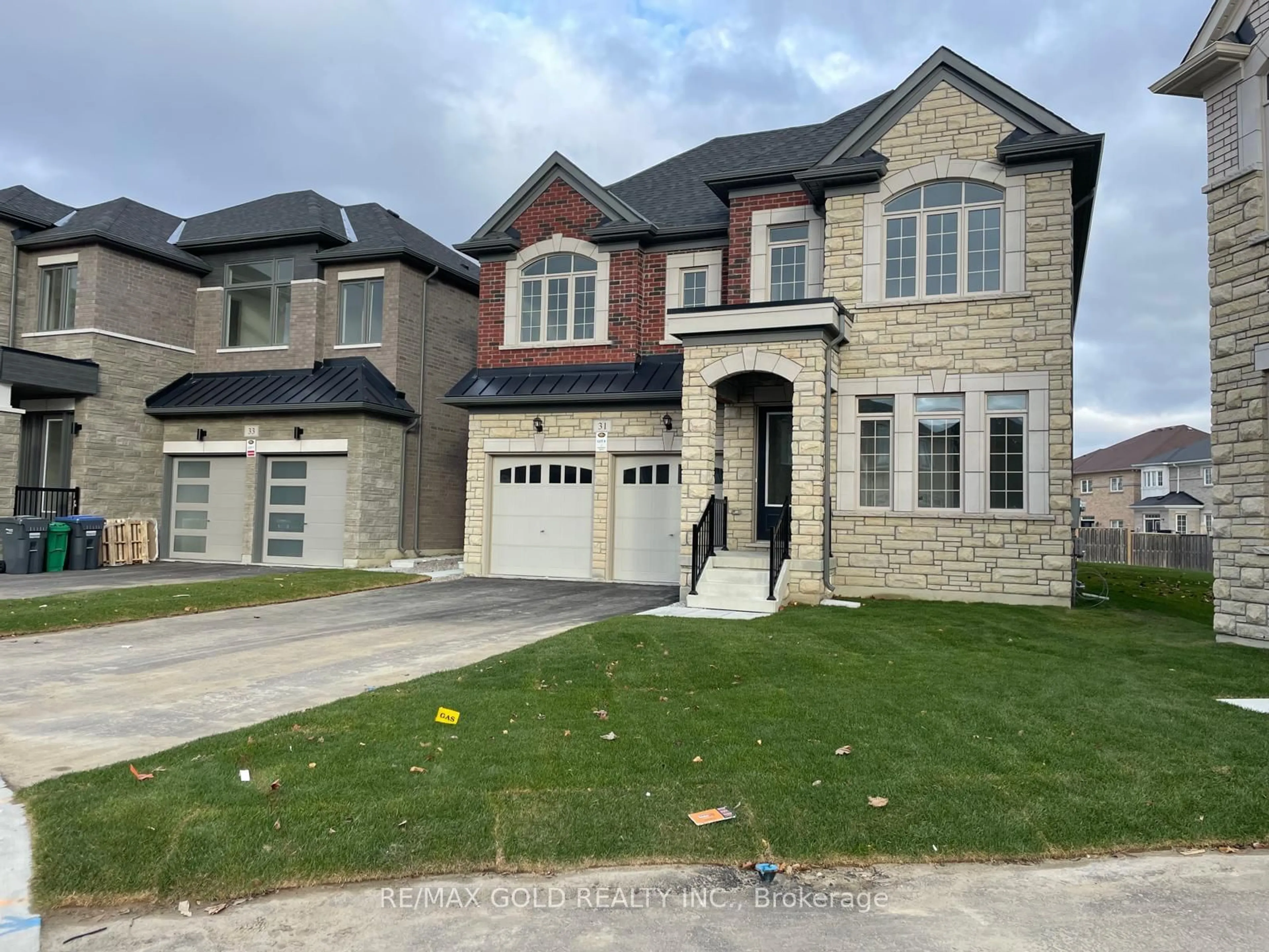 Home with brick exterior material, street for 31 Dolomite Dr, Brampton Ontario L6P 4R6