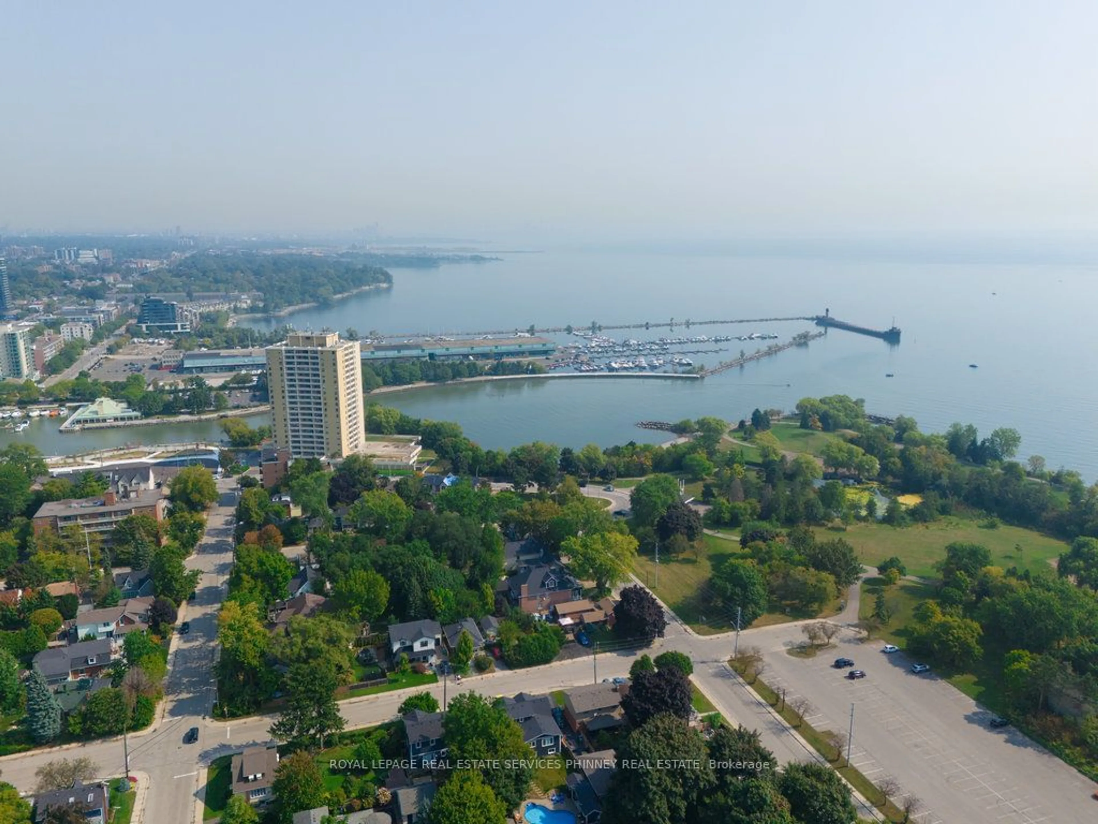 A pic from outside/outdoor area/front of a property/back of a property/a pic from drone, water/lake/river/ocean view for 220 Missinnihe Way #912, Mississauga Ontario L5H 0A9