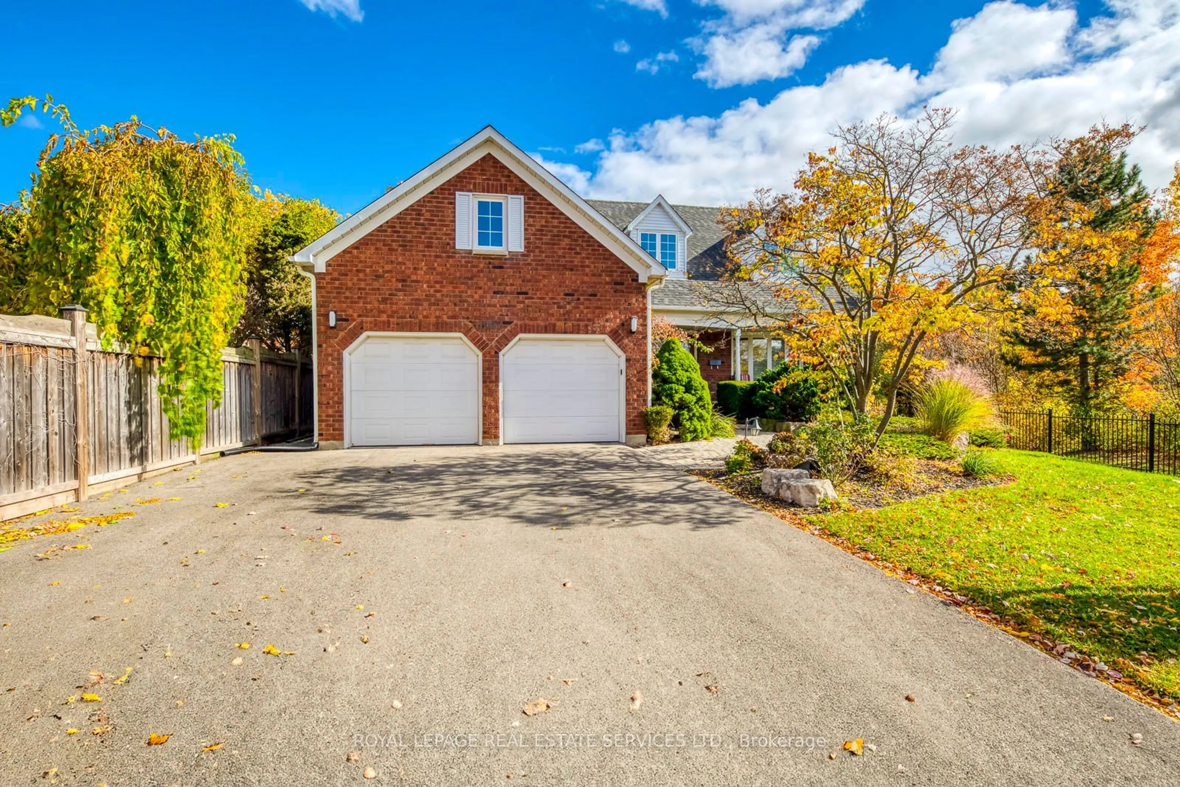 Home with brick exterior material, street for 1457 Postmaster Dr, Oakville Ontario L6M 2Z4