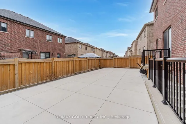 Additional image 3 of 11 Carl Finlay Dr