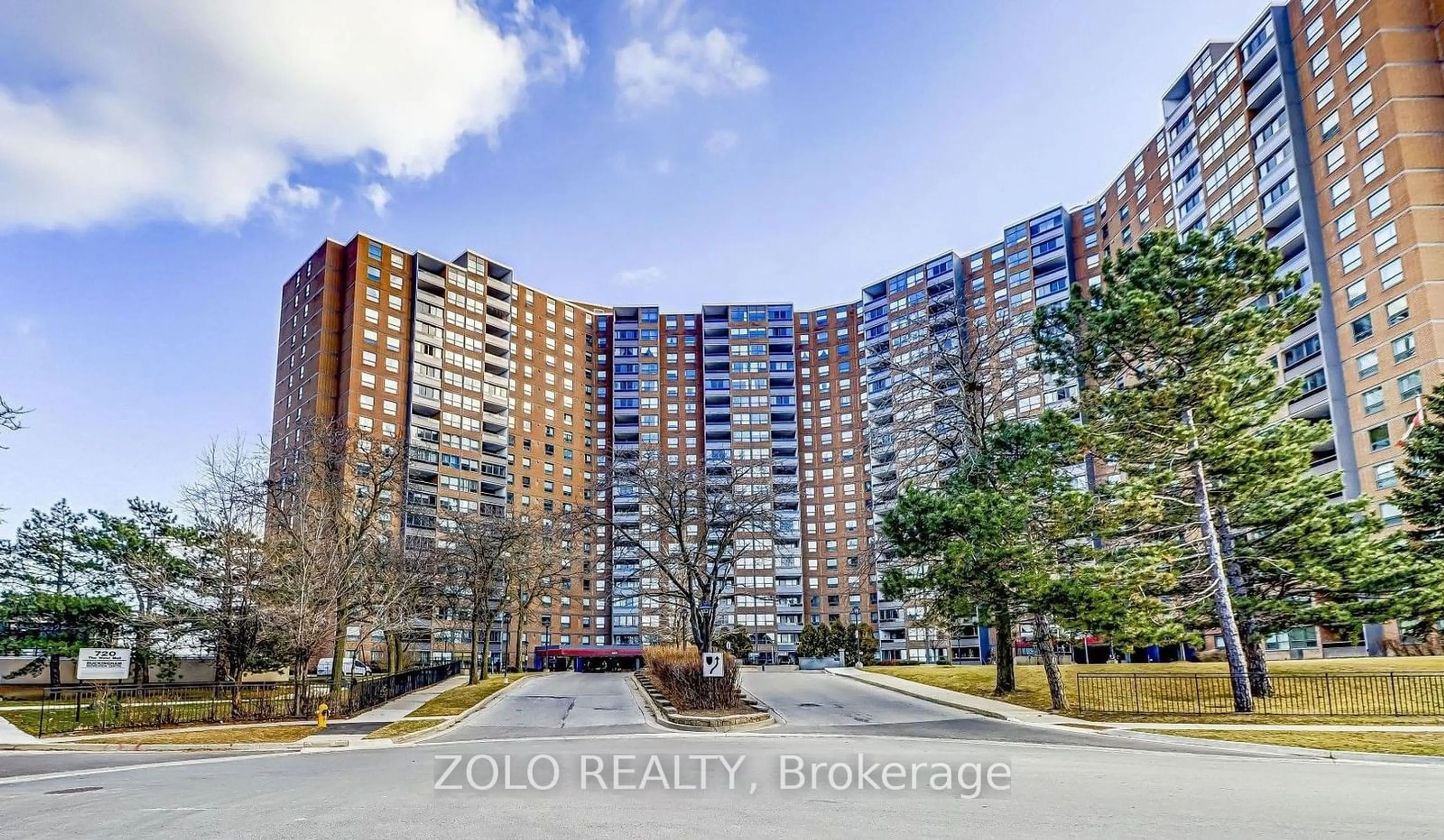 A pic from outside/outdoor area/front of a property/back of a property/a pic from drone, city buildings view from balcony for 627 The West Mall #2001, Toronto Ontario M9C 4X5