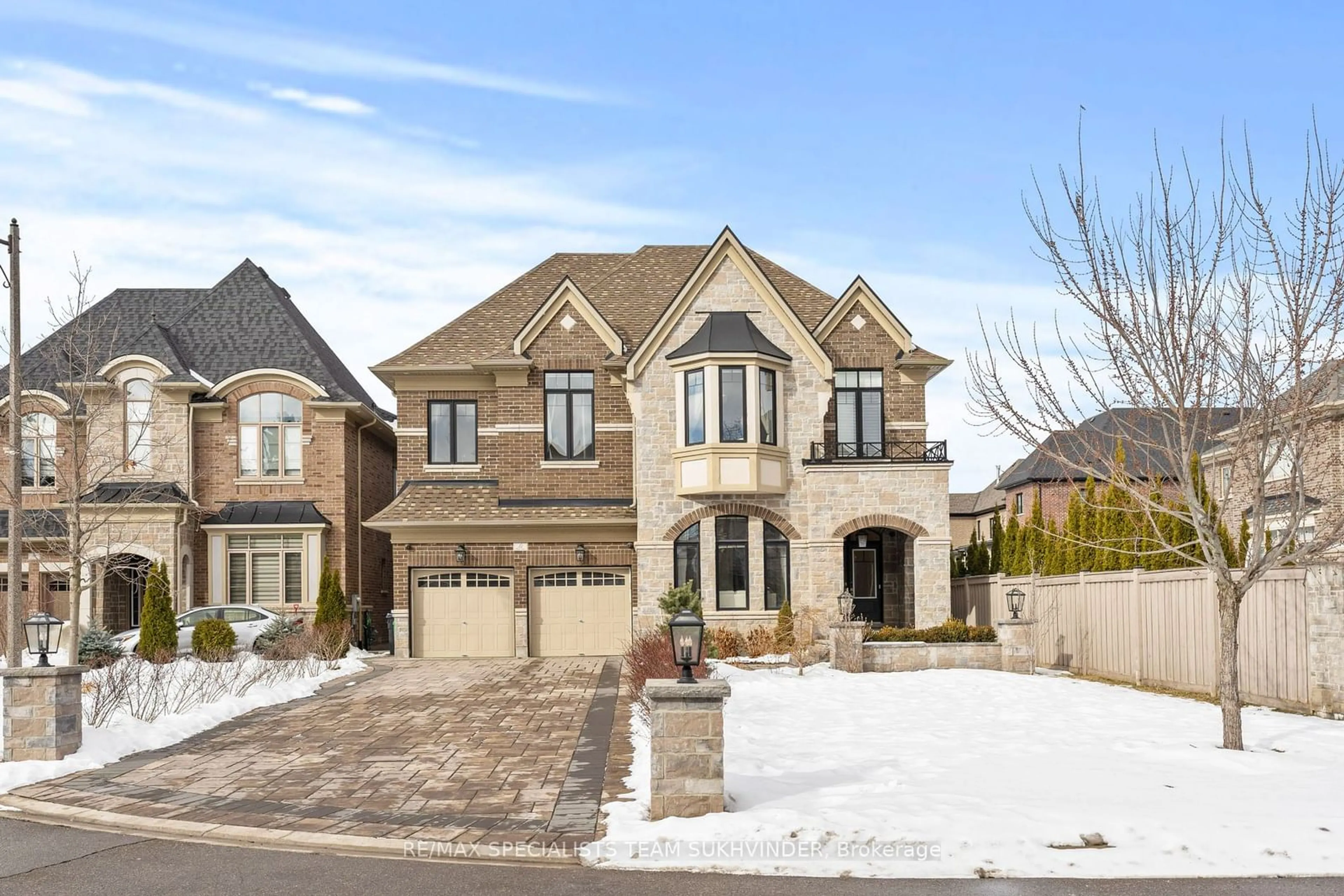 Home with brick exterior material, street for 51 Classic Dr, Brampton Ontario L6Y 5H3