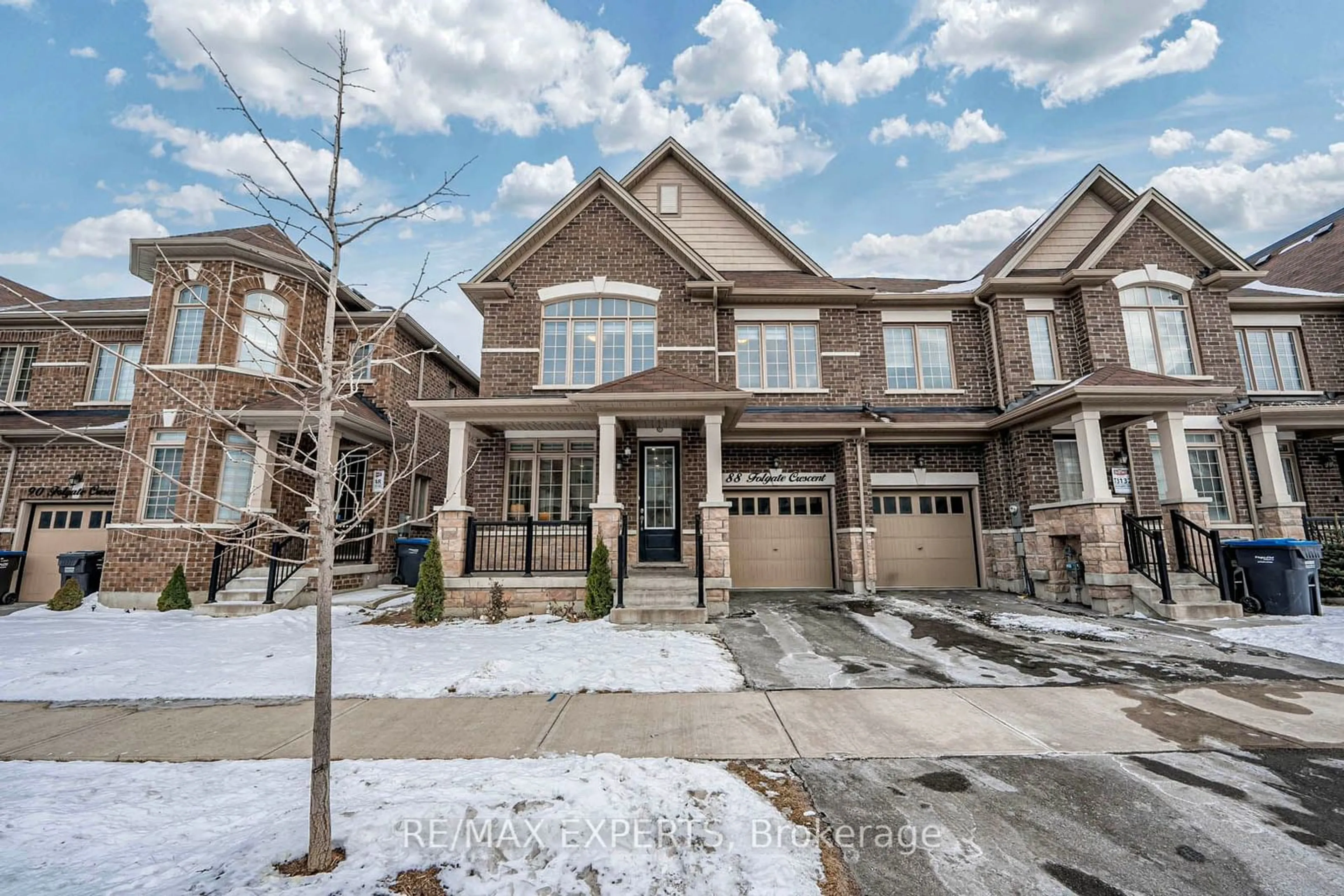 Home with brick exterior material, street for 88 Folgate Cres, Brampton Ontario L6R 4A7