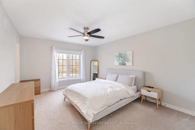 Additional property image - 2220 Queensway Dr Unit 15