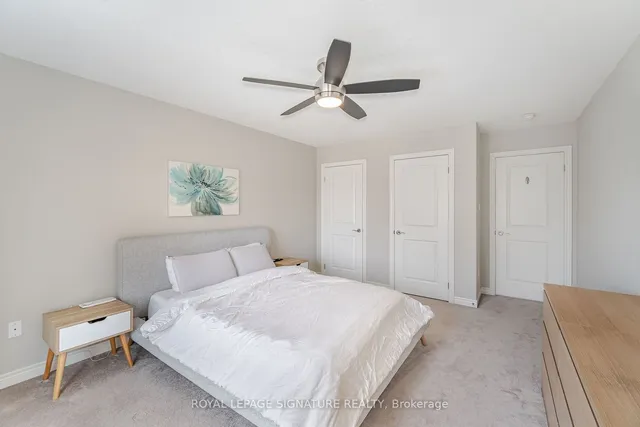 Additional property image - 2220 Queensway Dr Unit 15