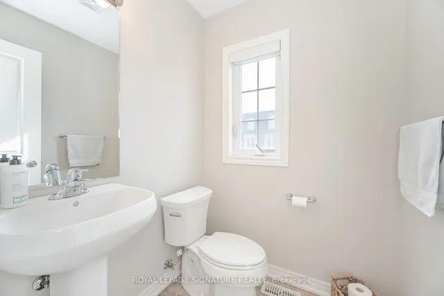Property image - 2220 Queensway Dr Unit 15