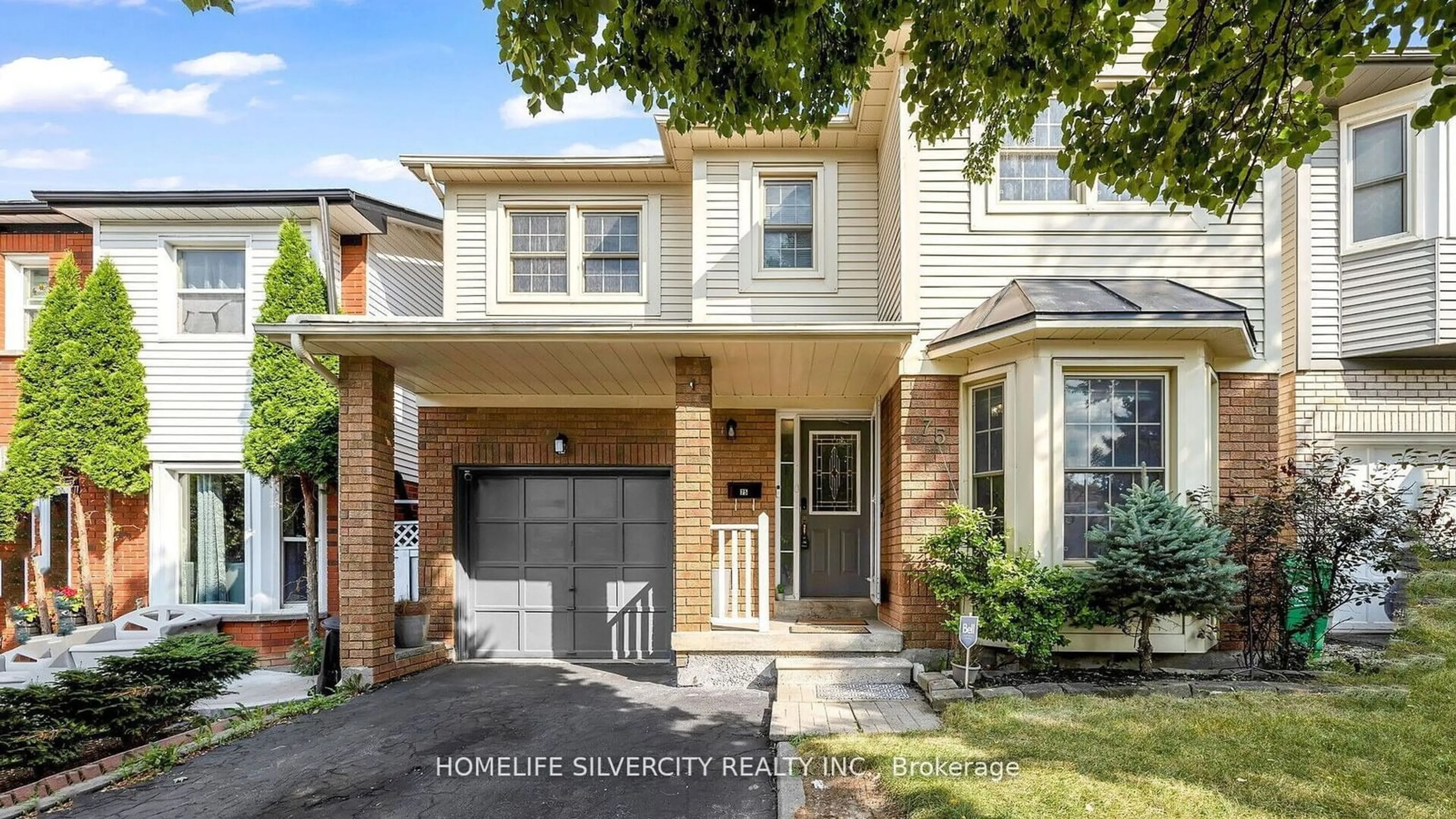 Home with brick exterior material, street for 75 Stoneledge Circ, Brampton Ontario L6R 1G8