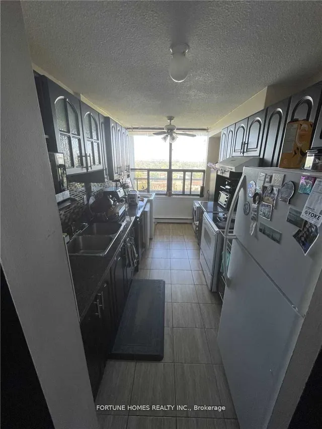 Additional property image - 4 Kings Cross Rd Unit 1201