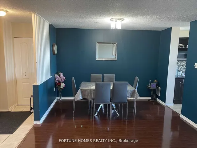 Additional property image - 4 Kings Cross Rd Unit 1201