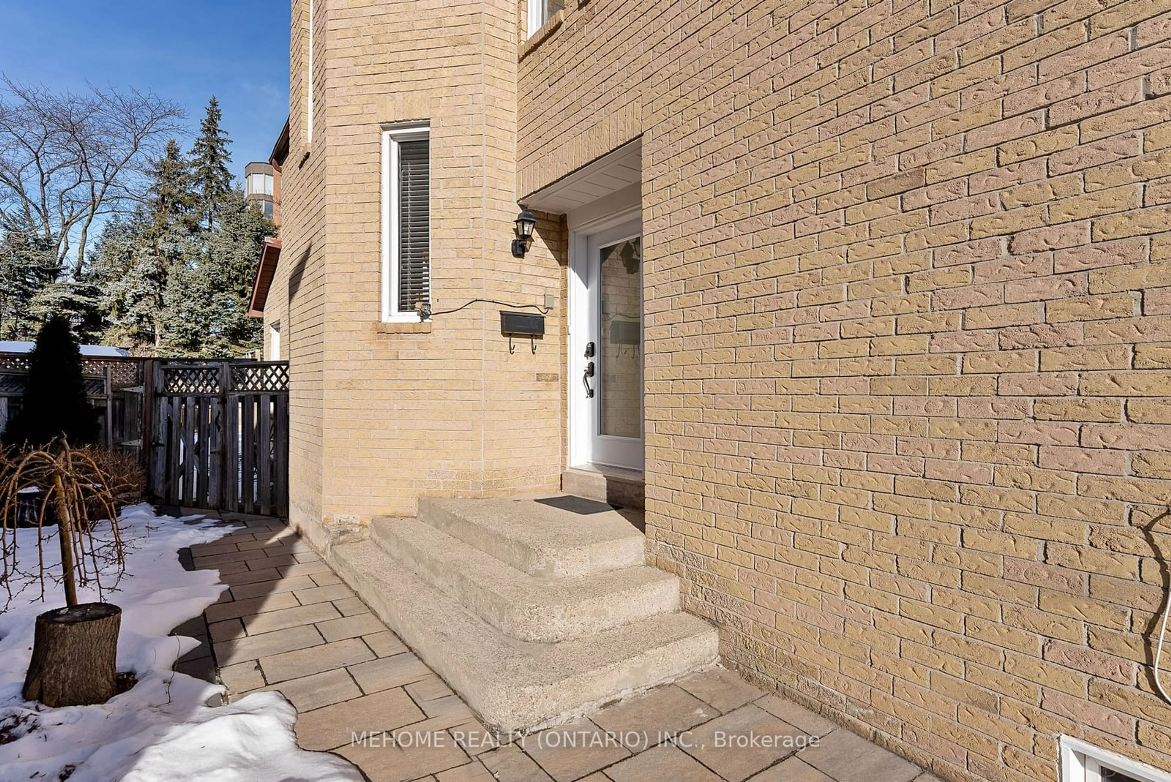 Unknown for 1295 Barberry Green, Oakville Ontario L6M 2A8