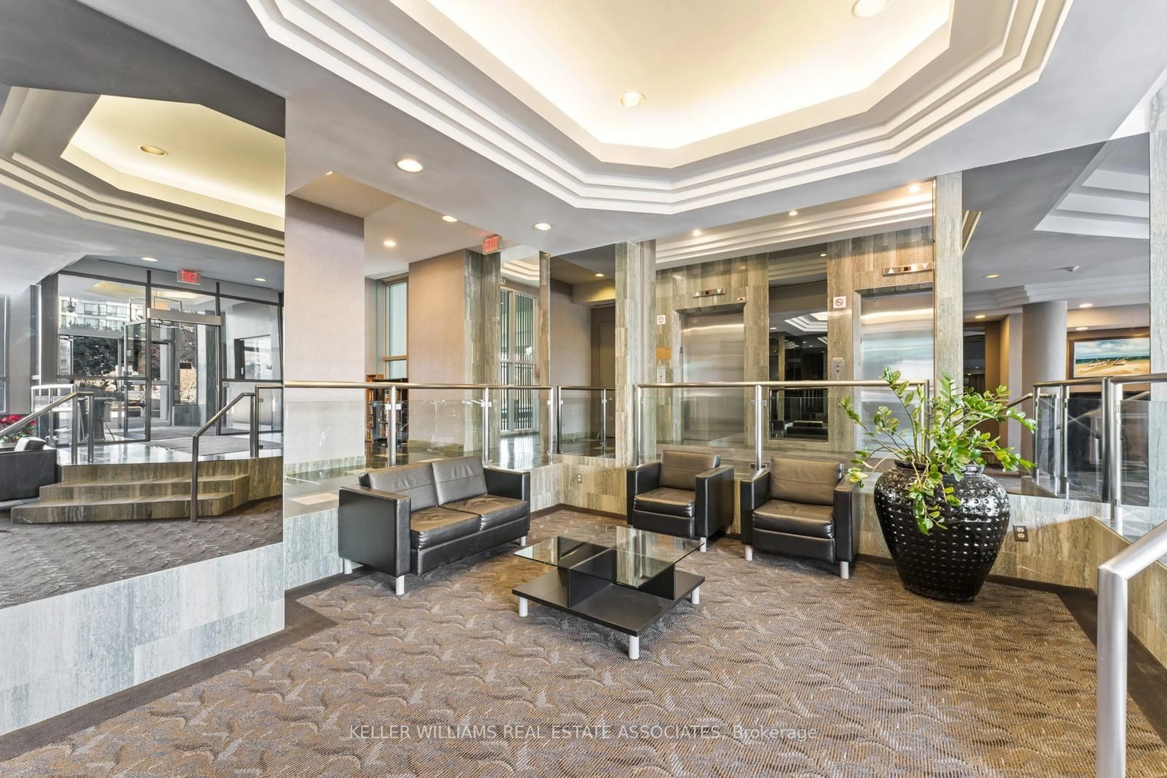 Lobby for 4450 Tucana Crt #1903, Mississauga Ontario L5R 3R4