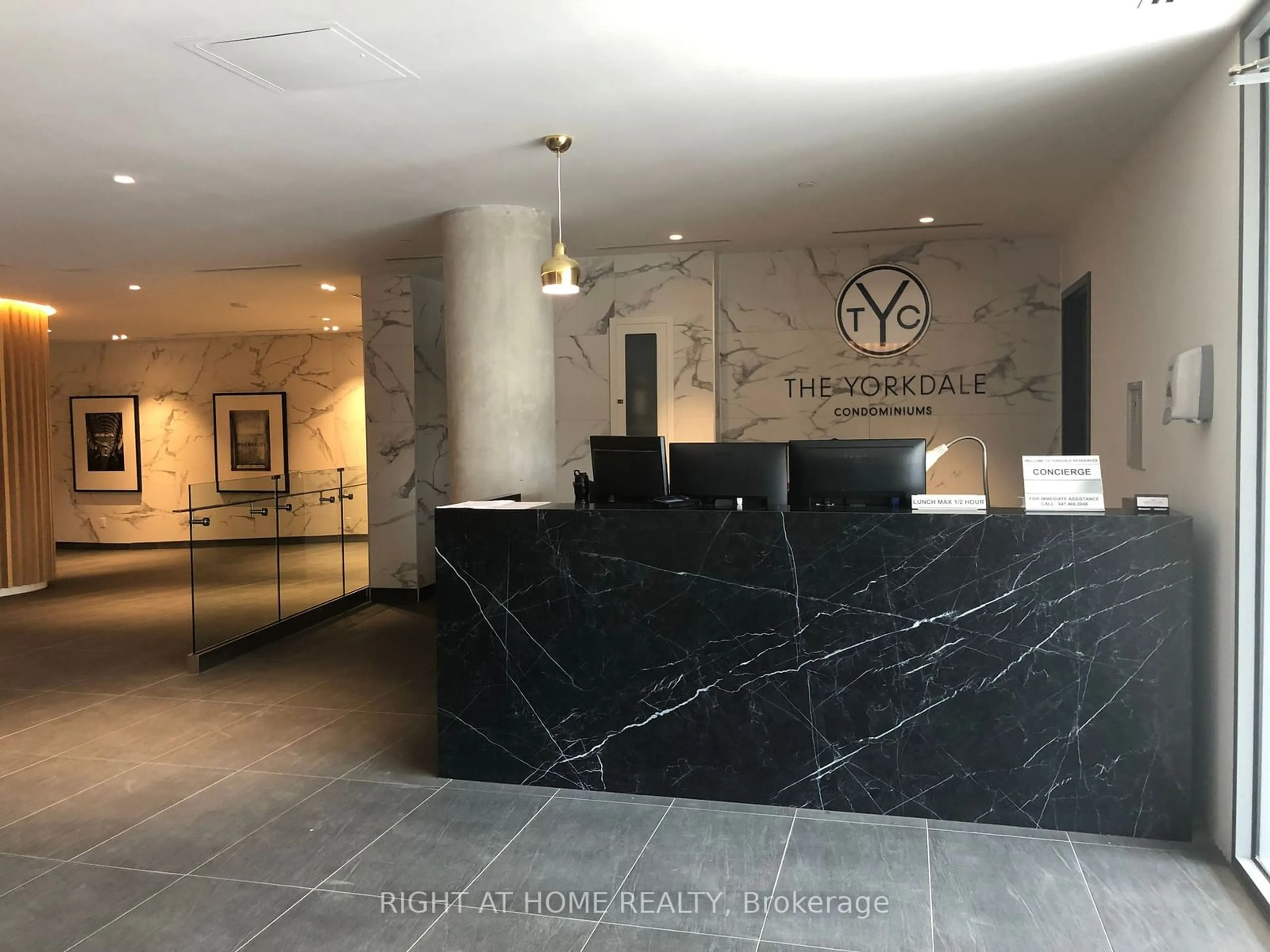 Lobby for 160 Flemington Rd #1409, Toronto Ontario M6A 1N6