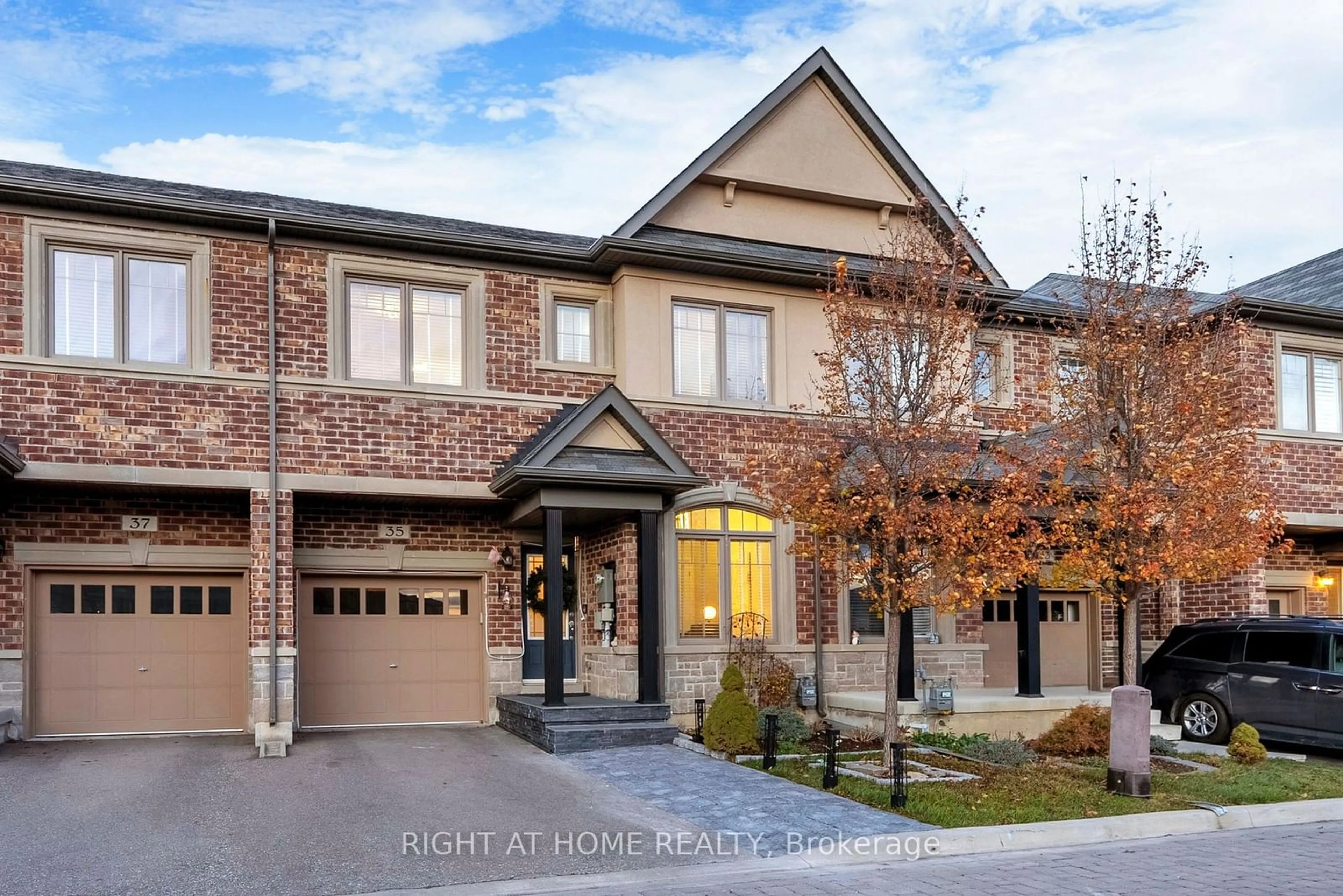 Home with brick exterior material, street for 35 Oliana Way, Brampton Ontario L6Y 6G8