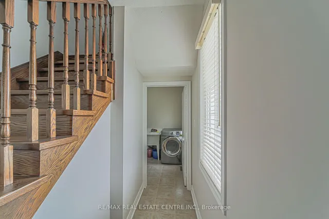 Additional property image - 92 Oaklea Blvd