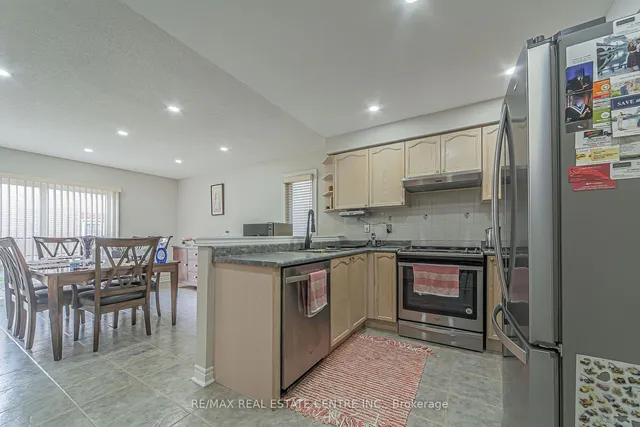 Additional property image - 92 Oaklea Blvd