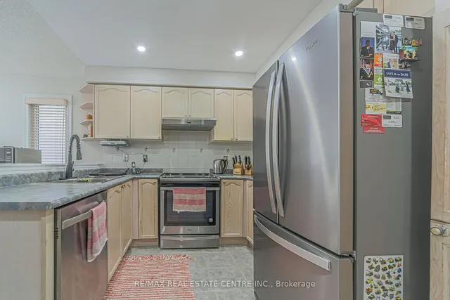 Additional property image - 92 Oaklea Blvd