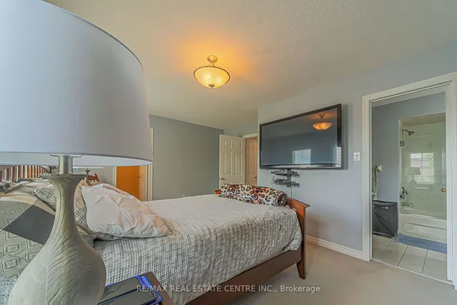 Additional property image - 92 Oaklea Blvd