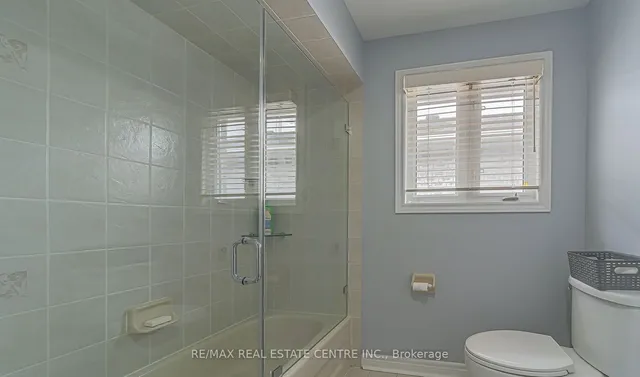 Additional property image - 92 Oaklea Blvd