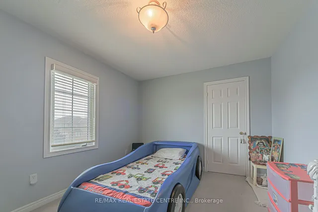Additional property image - 92 Oaklea Blvd