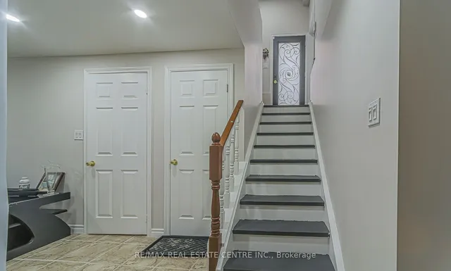 Additional property image - 92 Oaklea Blvd