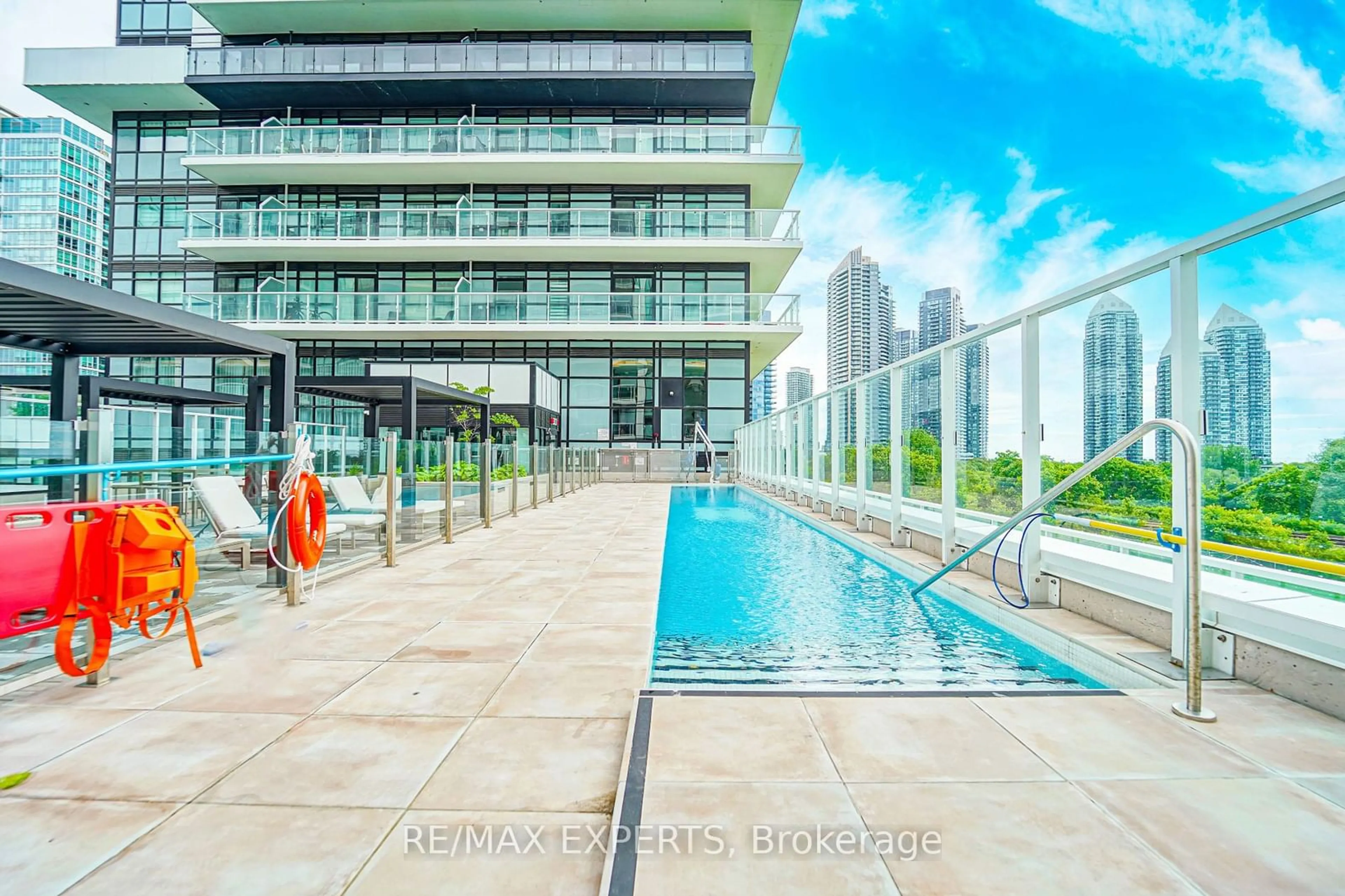 Pool for 251 Manitoba St #1007, Toronto Ontario M8Y 0C7