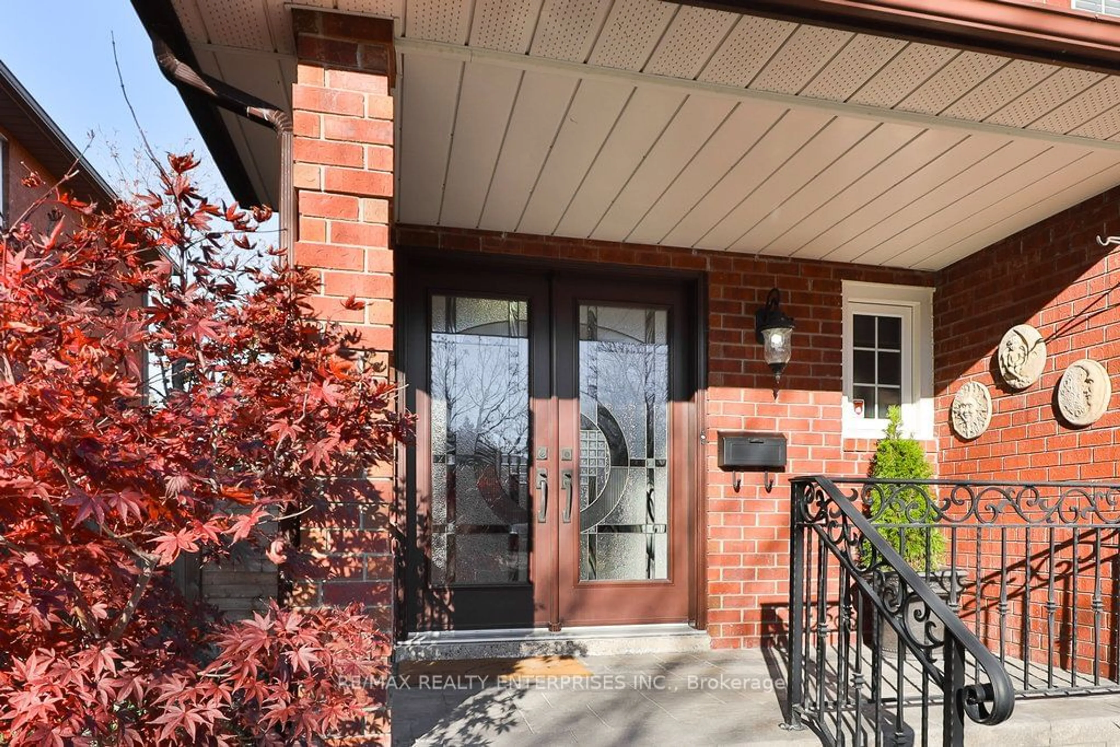 Home with brick exterior material, street for 4061 Rolling Valley Dr, Mississauga Ontario L5L 2K7