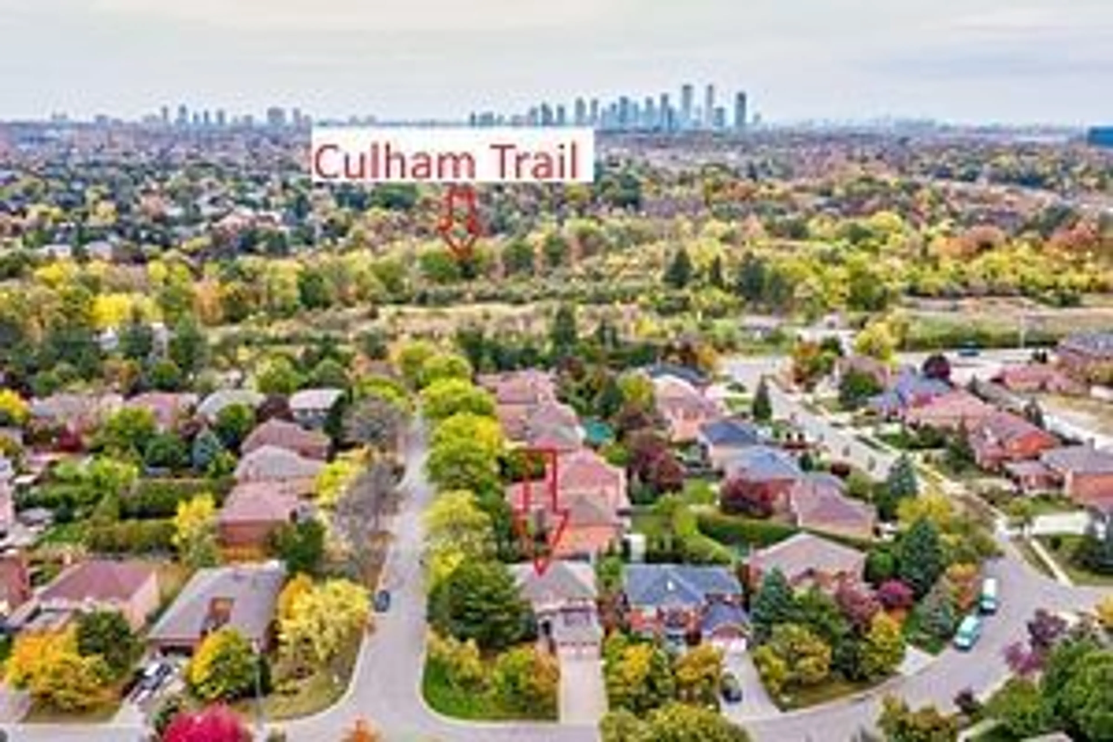 A pic from outside/outdoor area/front of a property/back of a property/a pic from drone, city buildings view from balcony for 4493 Badminton Dr, Mississauga Ontario L5M 3H2