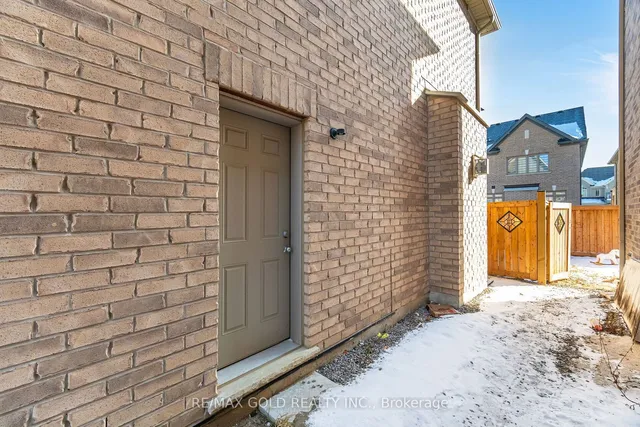 Additional image 39 of 2 Jenwood Cres