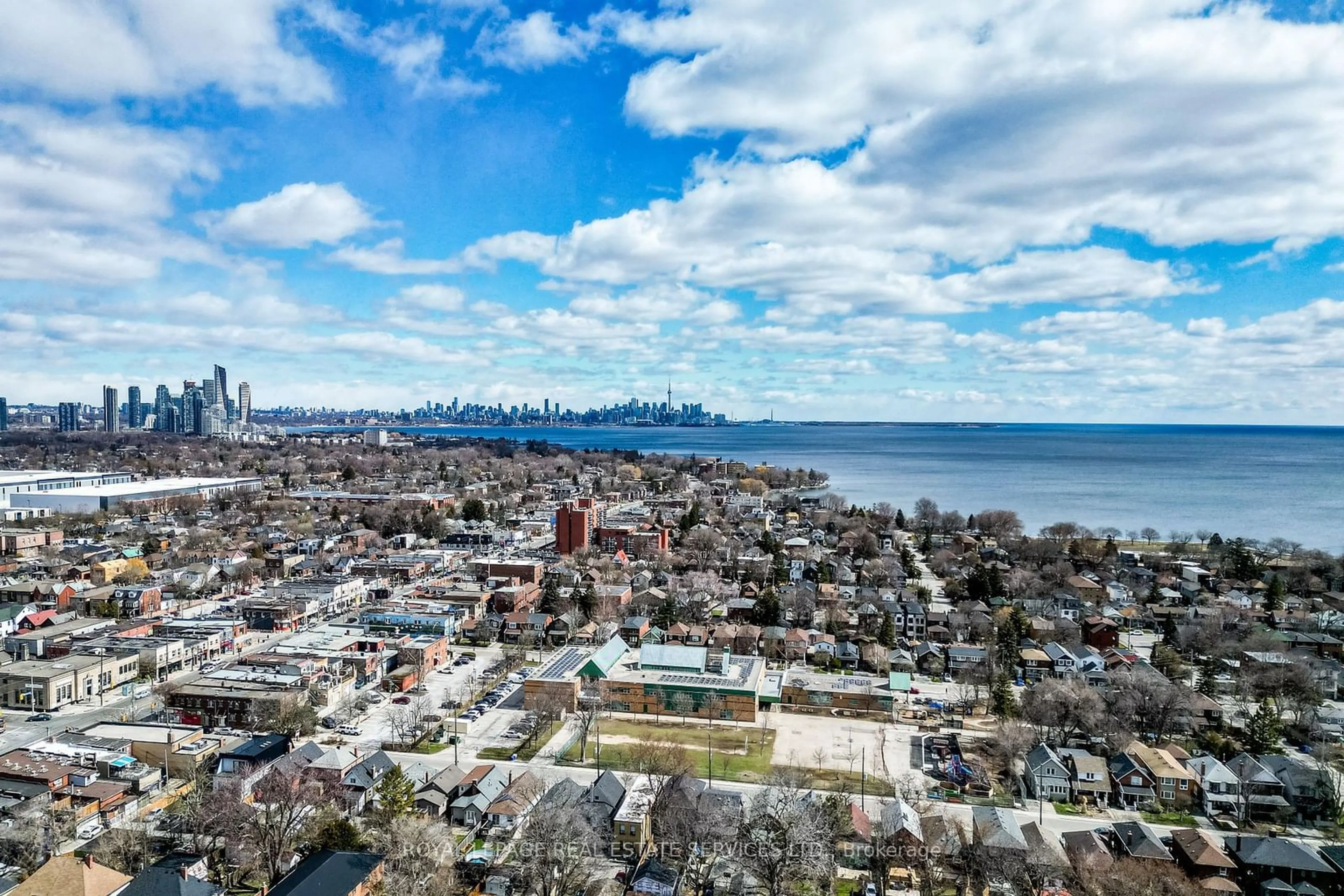 A pic from outside/outdoor area/front of a property/back of a property/a pic from drone, city buildings view from balcony for 60 Third St, Toronto Ontario M8V 2X8