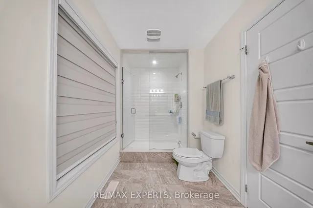 Additional property image - 668 Kennedy Circ
