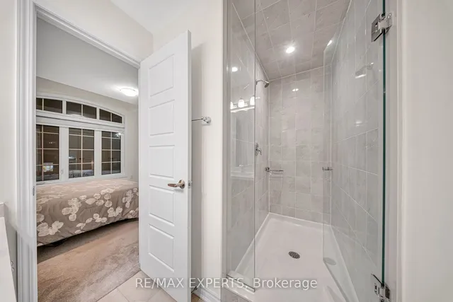 Additional property image - 668 Kennedy Circ