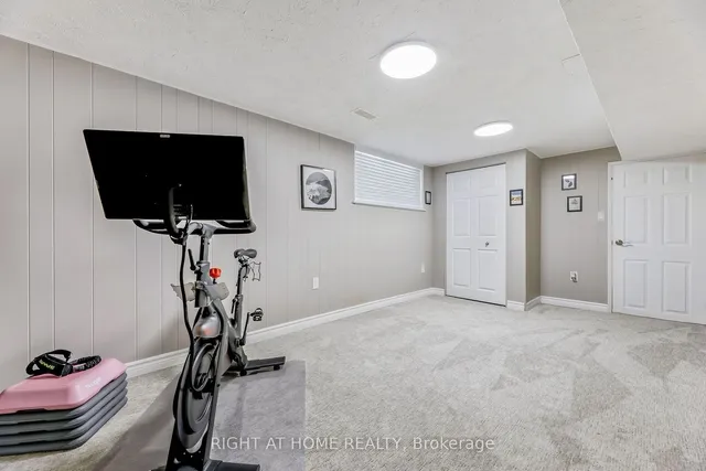 Additional image 8 of 650 Jennifer Cres